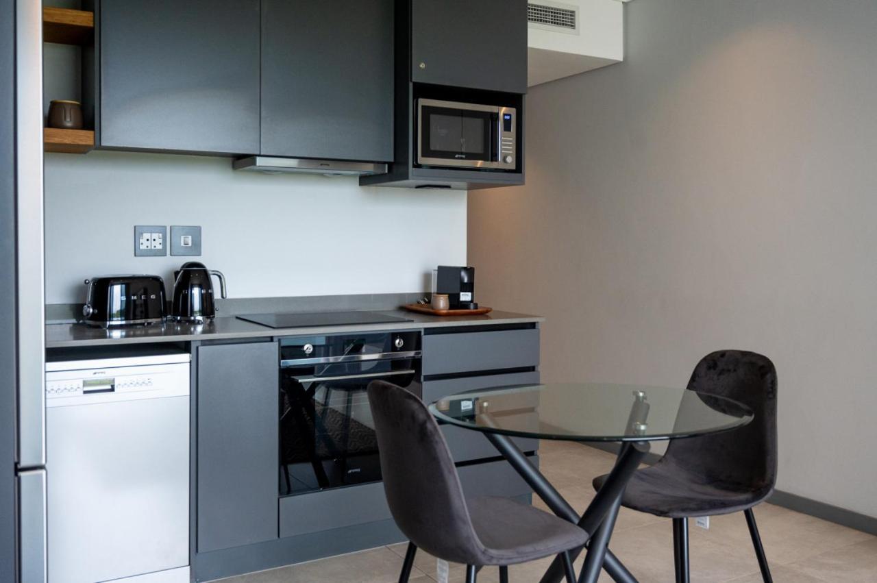 Luxury Bellagio 203 One Bed With Inverter Apartment *